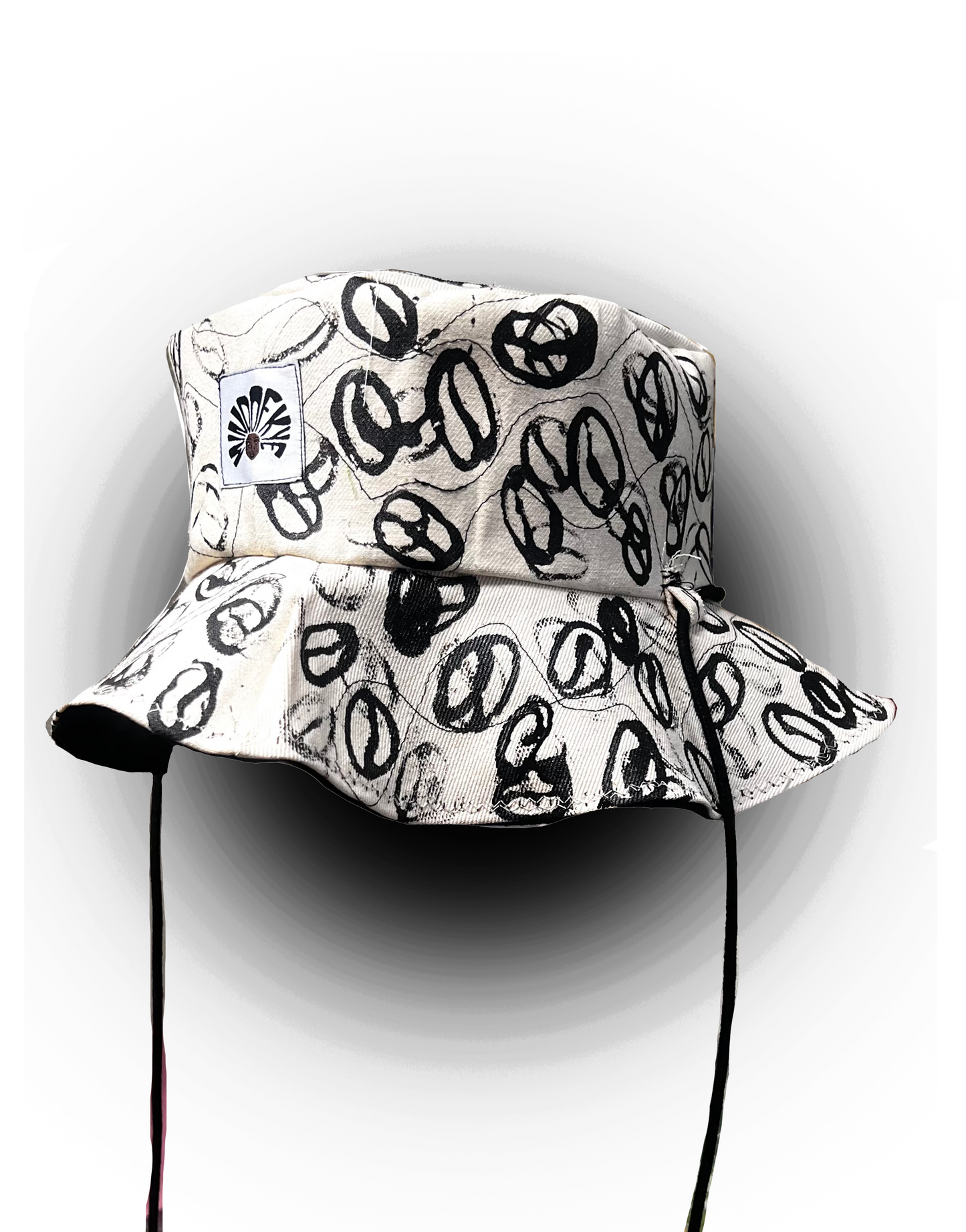 Cowrie Surreal Bucket hat